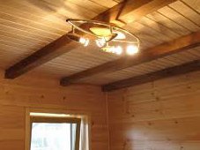 Как сделать потолок в деревянном доме 
